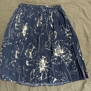 Banana Republic Navy and White Floral A-Line Skirt